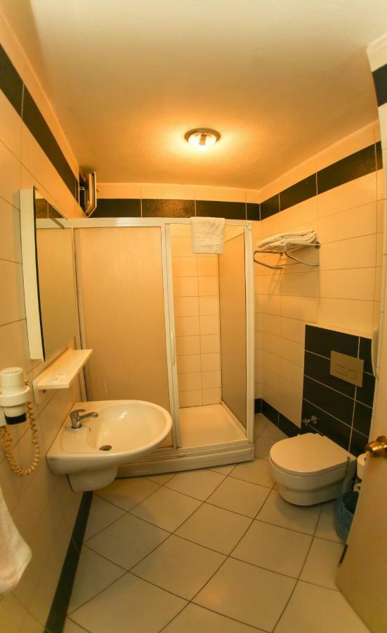 Ilion Hotel Canakkale Bagian luar foto
